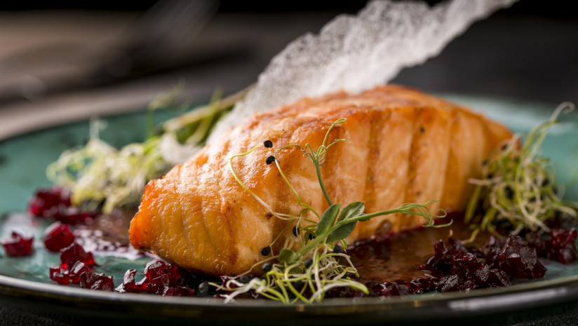 vid-speredi-vkusnoi-prigotovlennoi-rybnoi-muki