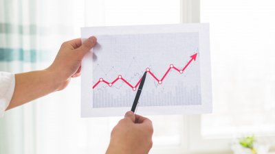 Более 30 компаний пищепрома Петербурга улучшили показатели благодаря федеральному проекту «Производительность труда»