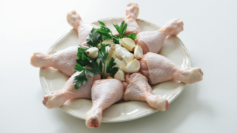 kurinye-nozki-s-cesnokom