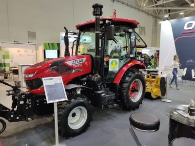 Мал, да удал: «ОПТИТЭК» показал на ЮГАГРО-2025 продвинутый трактор на 85 л.с.