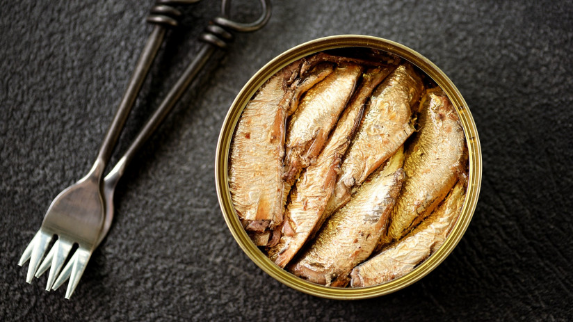 baltic-sprats-iron-can