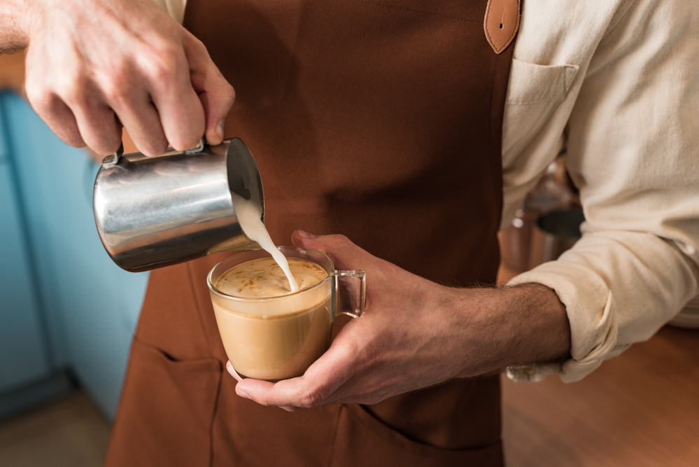 Производитель ЗОЖ-продуктов из Петербурга откроет кофейни, где будут использовать только альтернативное молоко