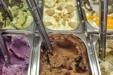 Продажи мороженого в России в мае-июне упали более чем на 20%