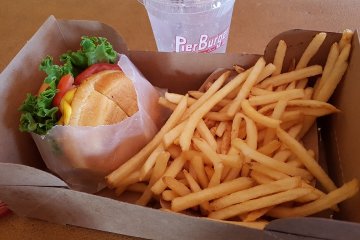 В Екатеринбурге сообщили о планах наладить выпуск упаковки для фаст-фуда, готовой еды и мороженого