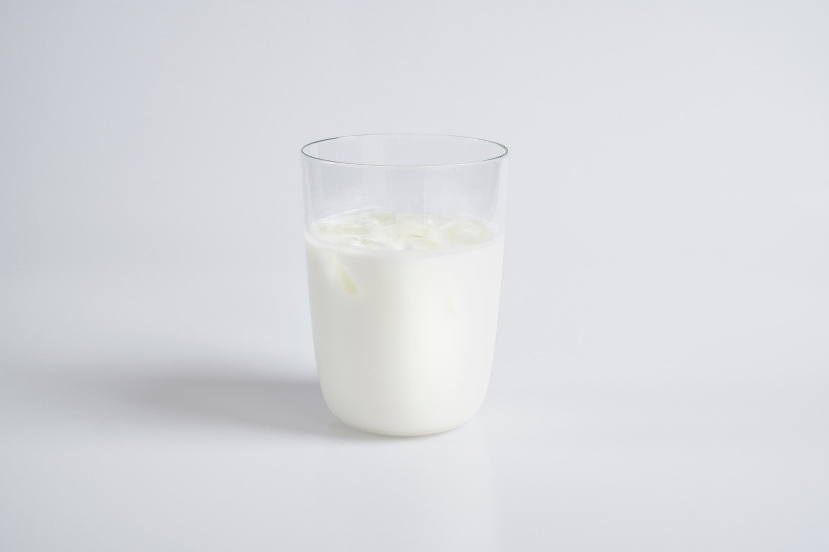 «Общественный контроль» обнаружил разбавленное молоко в торговых сетях Санкт-Петербурга