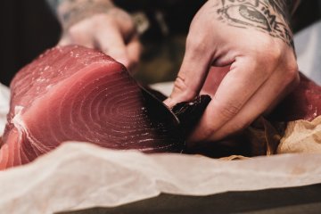 Индонезия займется разведением тунца, чтобы снизить нагрузку на естественный запас рыбы