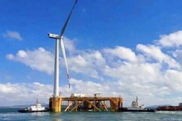 В Китае создали первую плавучую рыбоводческую ферму, работающую на энергии ветра и солнца