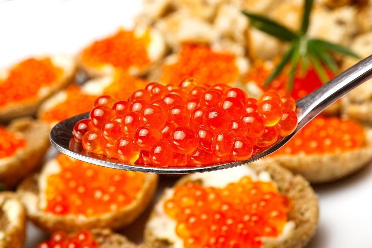 sandwiches-with-red-caviar