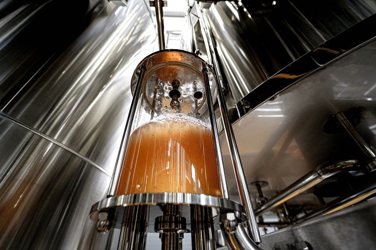 craft-beer-brewing-equipment-in-privat-brewery