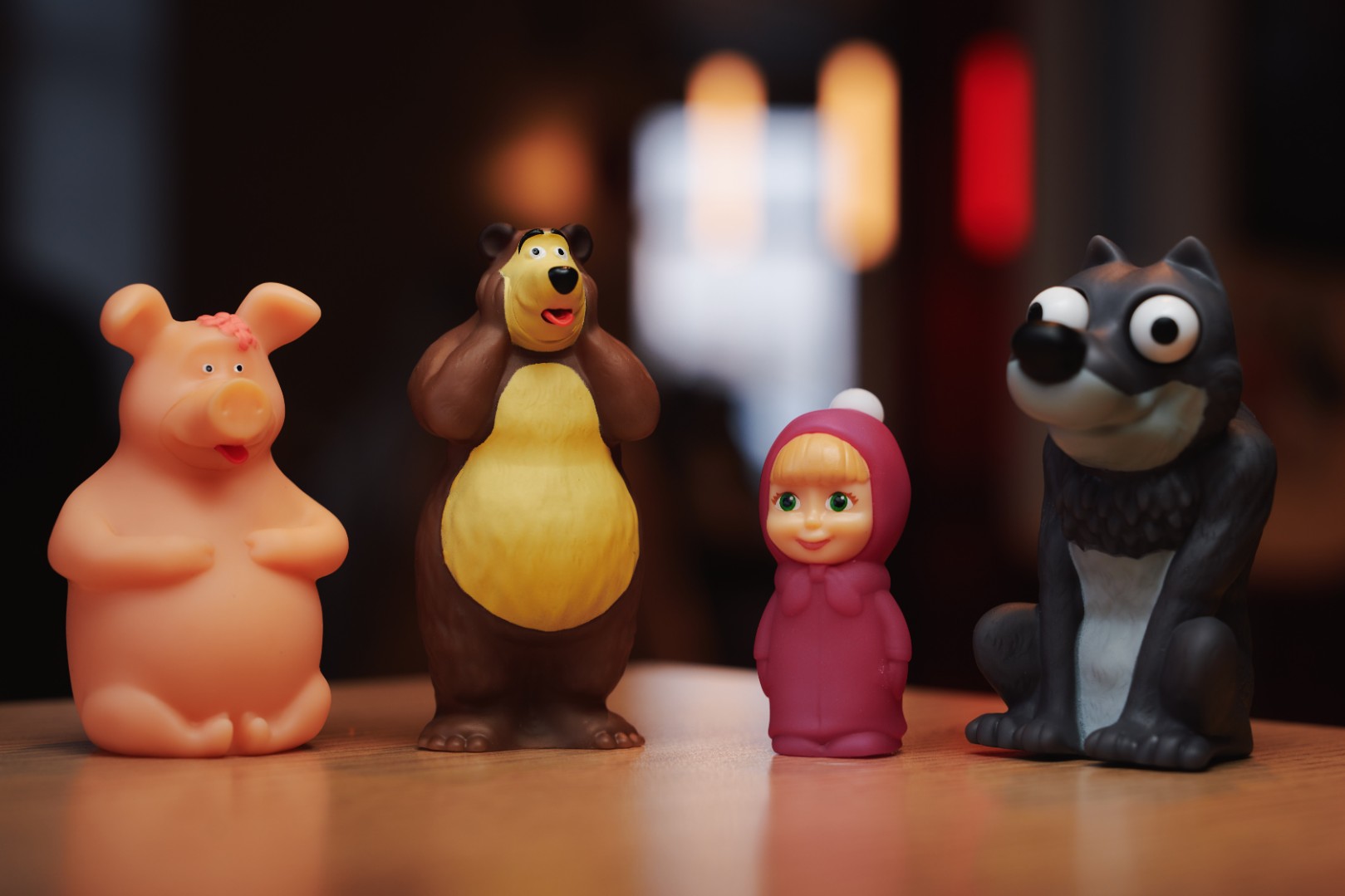 «Вкусно — и точка» запускает новую коллекцию игрушек по мотивам мультсериала «Маша и Медведь»
