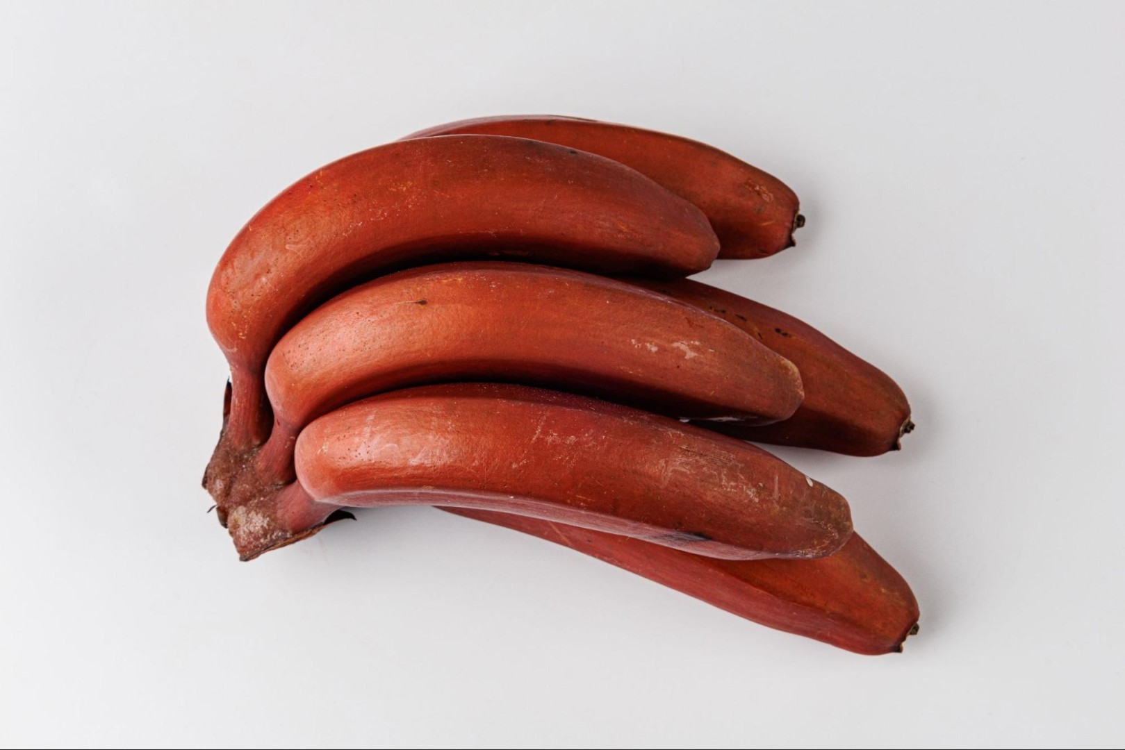 Красные бананы появились в ассортименте «ВкусВилла»