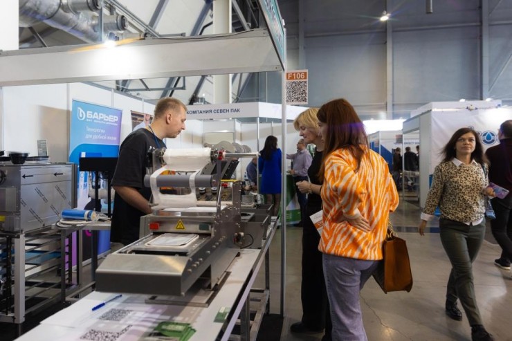 130-20231018-1814-EXPO-Mikhailov-2560