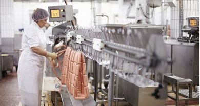 Производитель колбасы «Папа может» пытается продать бизнес