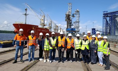 Представители Гвинеи ознакомились с процессом контроля экспортного зерна в Высоцке