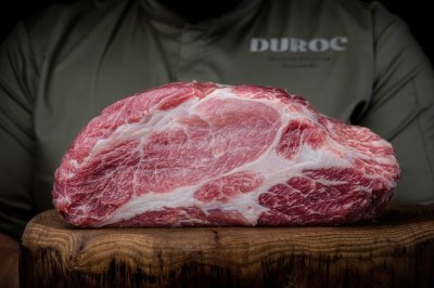 «Агроэко» начала поставки премиальной  свинины  в «Азбуку Вкуса»