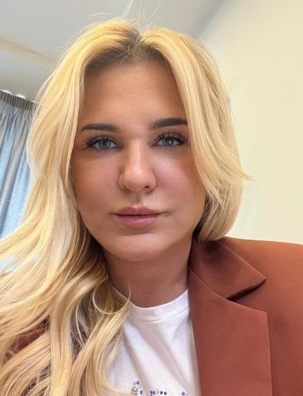 Евгения Сазонова