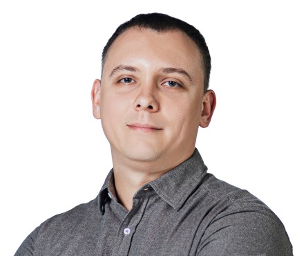 Максим Сухиненко